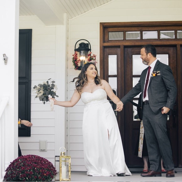 MEET YOUR SELLER! - Picture 2 of 10